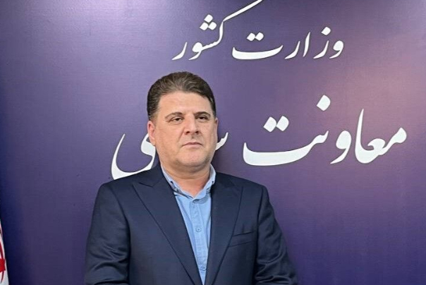 استانداران نباید با دید امنیتی به پدیده های اجتماعی و سیاسی بپردازند