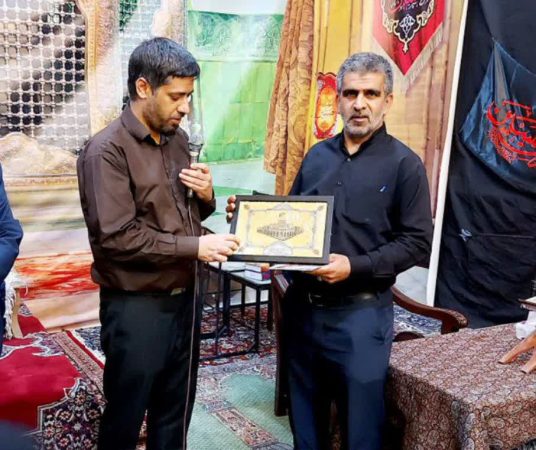 تالیف و انتشار کتاب دفاع ایرانی در خارج از کشور نوشته خادمیار و نویسنده کرمانی