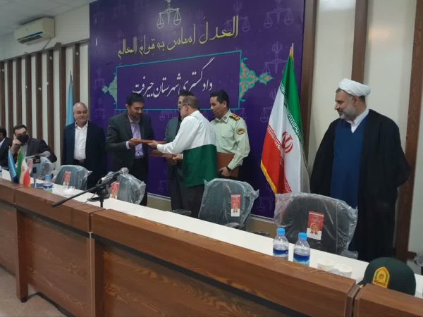 انعقاد تفاهم‌نامه همکاری مشترک کانون‌های خدمت رضوی با دادگستری جیرفت