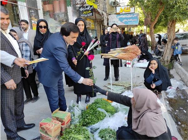 تجلیل مدیرکل فرهنگ و ارشاد اسلامی جنوب کرمان از بانوان کاسب رزق حلال در جیرفت